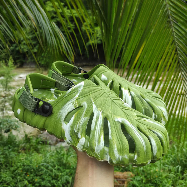 Monstera Slippers