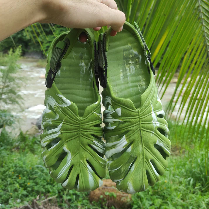 Monstera Slippers