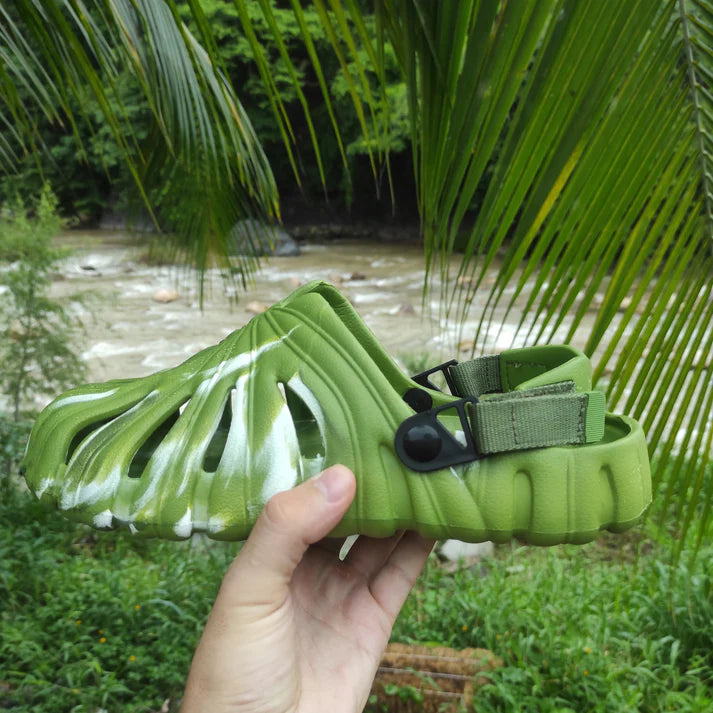 Monstera Slippers